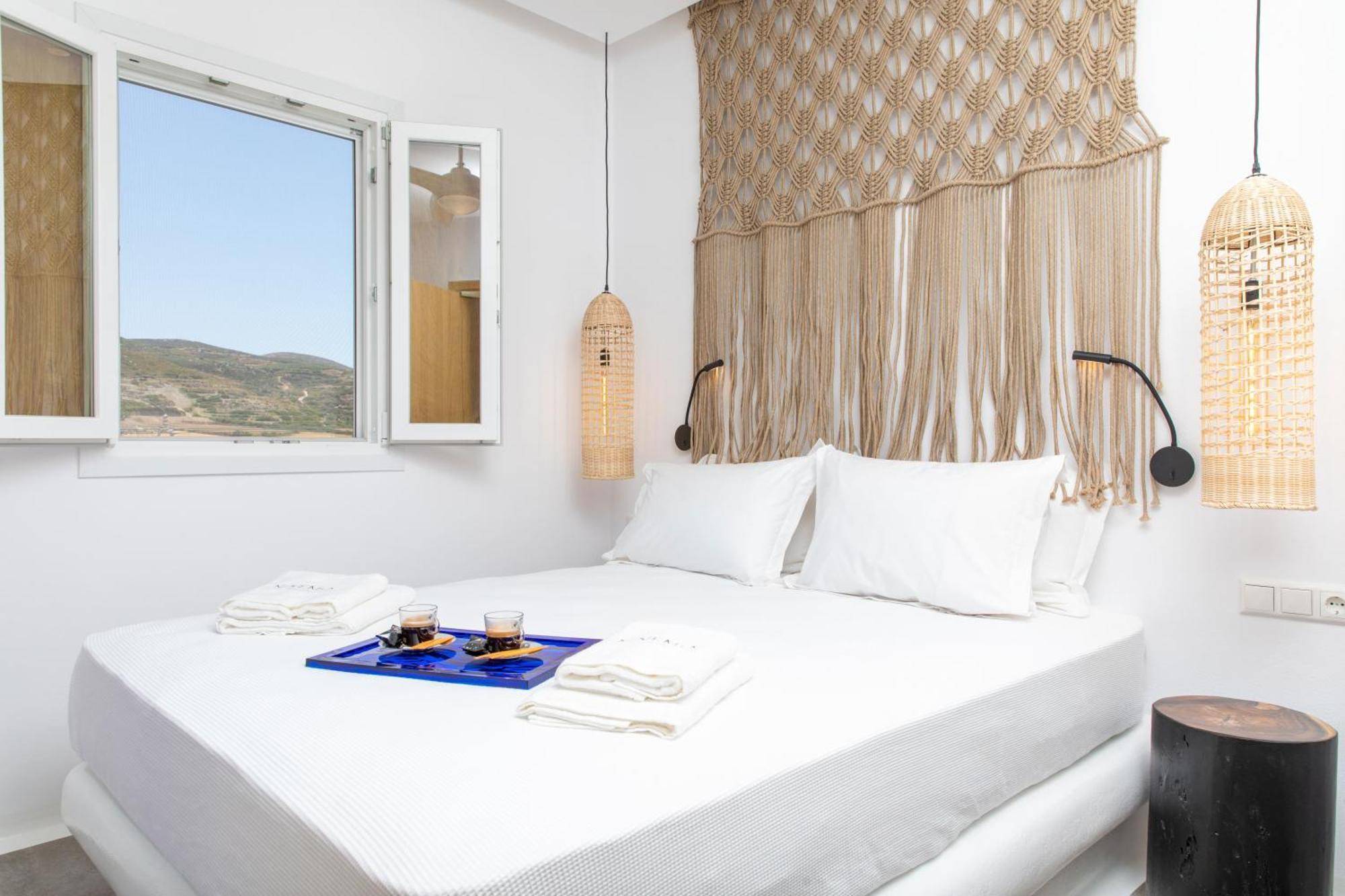 Ninemia Naxos Suites Agios Thaleleos Номер фото